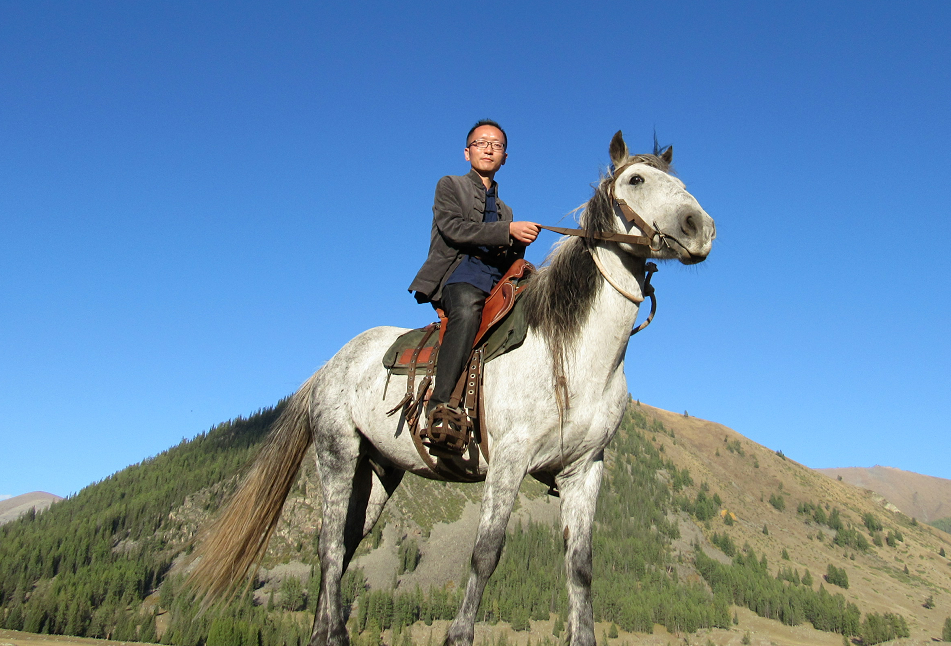 画马奇才"江南一马"杨主旺画作成为收藏界新宠