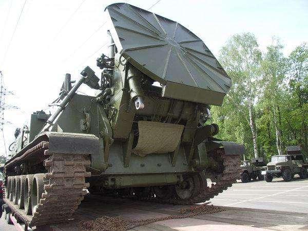 批量装备苏军(包括驻原民主德国苏军)的集团军属独立重迫击炮部部队