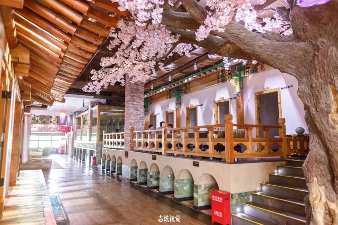 健康纽斯汤泉水质水温等实施24小时实时监测,保证你在健康,舒适的环境