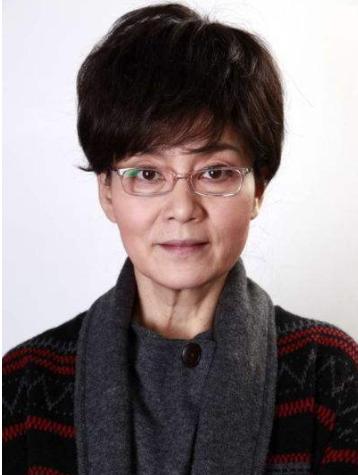 也没有孩子,看了也让人十分心唏嘘不已,那么她的前夫米家山也娶了杨华