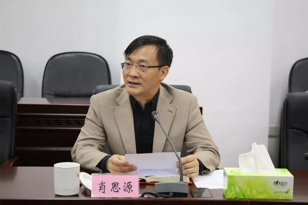 2019年10月11日上午,长沙市人民政府副市长提名人选谭勇深入市市场