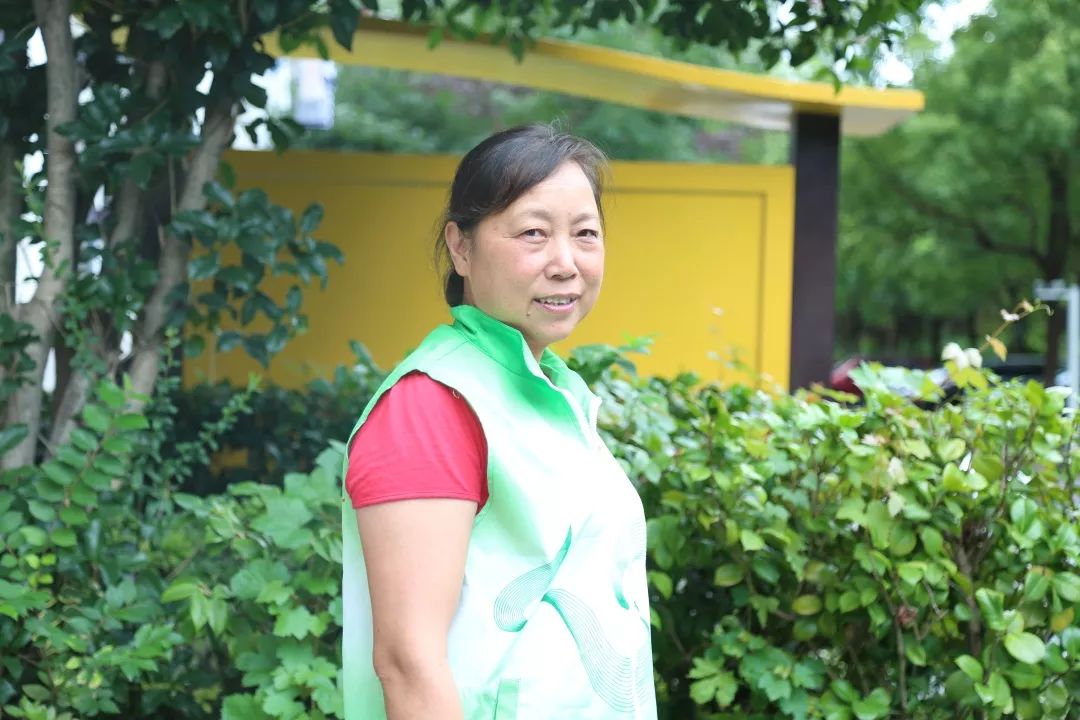 陈菊芳(夏朵园)13张仲贤作为一名退休党员,同时也是党小组组长,更是创