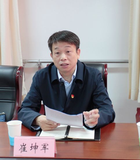 海淀区副区长崔坤军带队调研指导东升镇各村社区不忘初心牢记使命主题