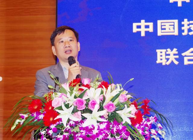 政府项目投融资模式重构与平台公司产融对接会在南京召开