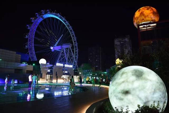 中茂城流星花园长沙新晋网红打卡地屋顶看星书店约会超浪漫