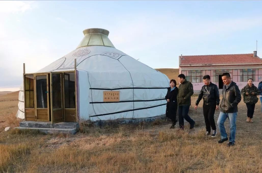 东乌旗委政法委调研组深入乌里雅斯太镇调研指导综治乌日特建设及基层
