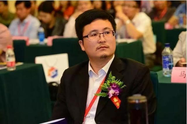 副总减持股票,总经理被有关部门"带走",金螳螂真的完了?_朱兴良