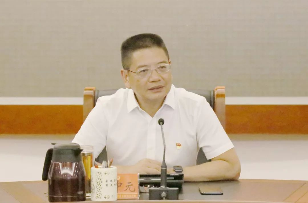 梁中元,刘鹏飞分别作"不忘初心,牢记使命"主题教育专题党课报告