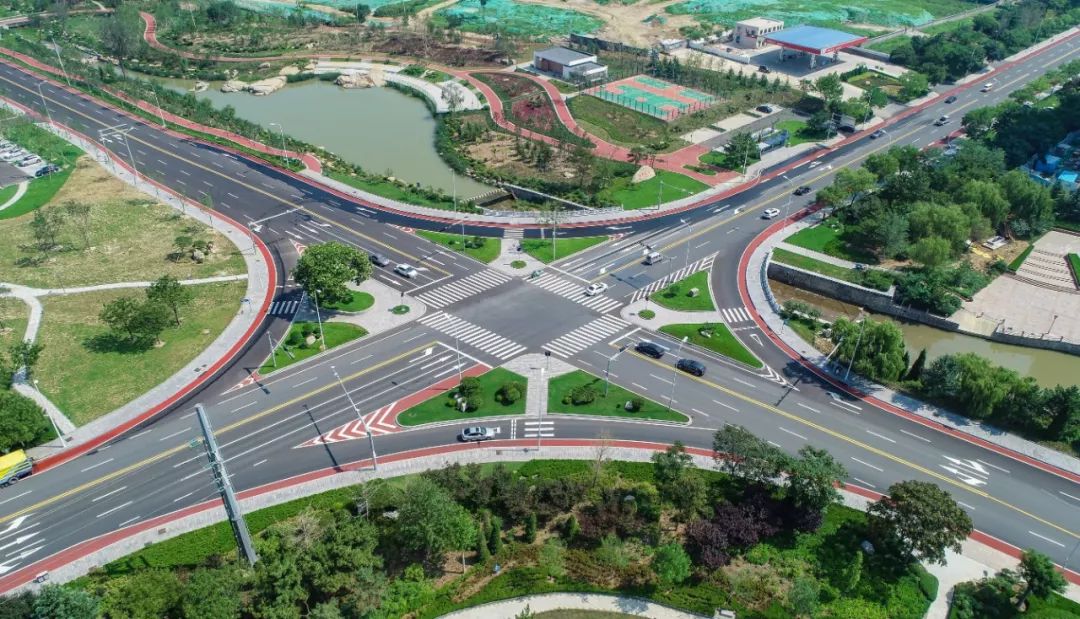 高颜值,更富内涵初秋的绿轴公园一片草木葳蕤01投资8700万元,对原本