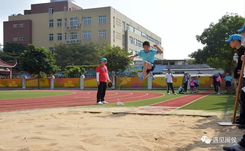 小编这就为你揭晓第一名:甘蔗中心小学,总分241第二名:甘蔗瀛洲小学