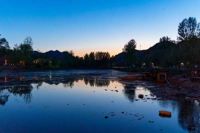 保定,古称上谷,保州,靴城,保府,位于河北省中部,太行山东麓,是京津冀