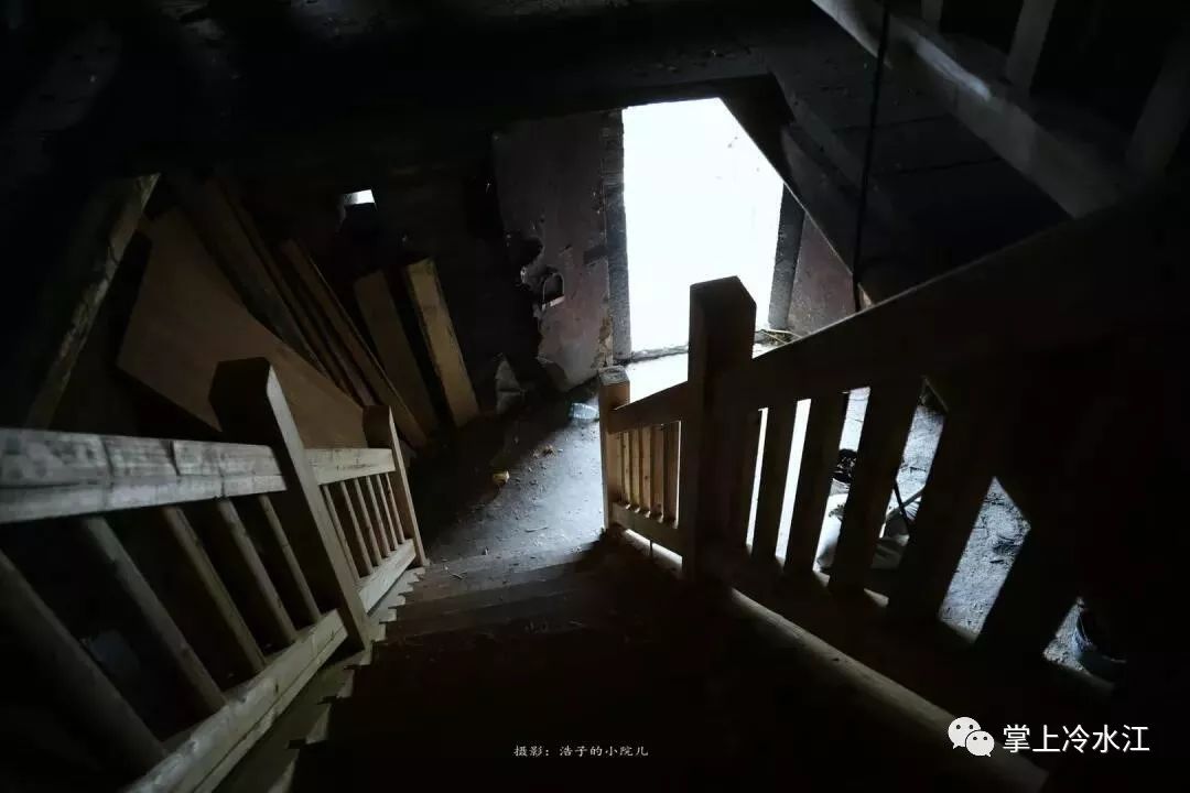 是当时锡矿山开源公司大矿主段楚贤为垄断锑矿开采而建