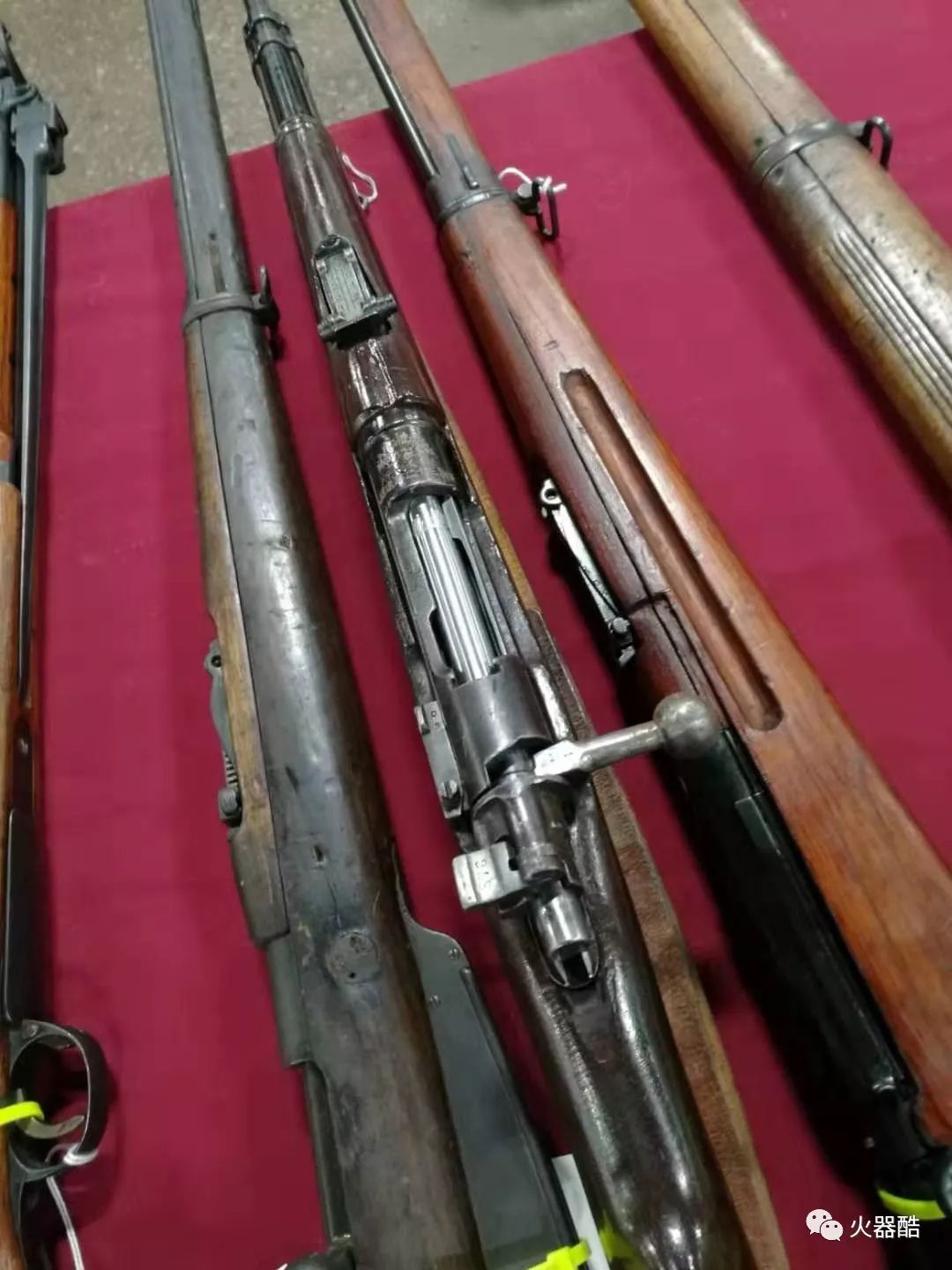 一个人拥有一座武器库是什么感觉北美华人枪械藏家天字一号的部分藏品