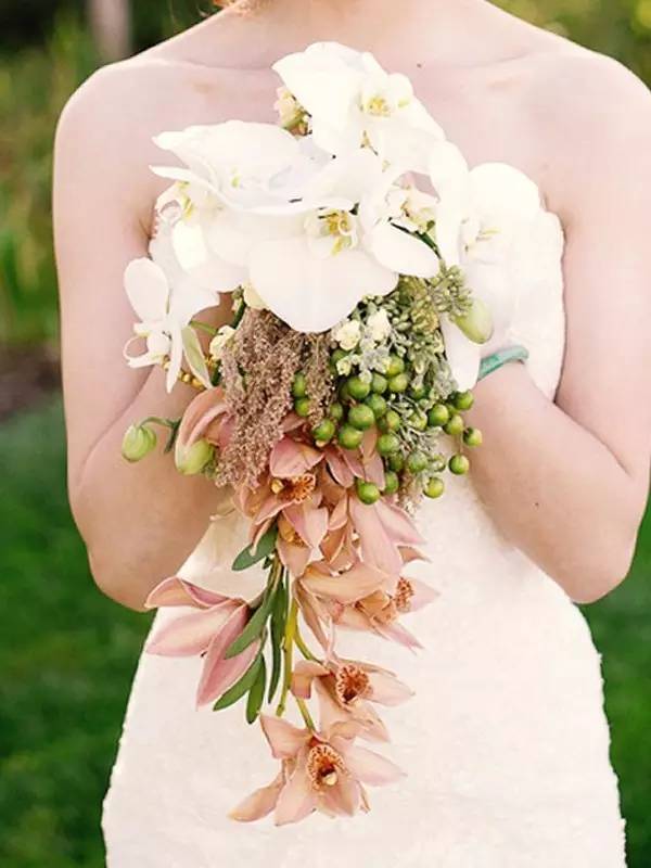 新娘手捧花常见9大样式!_花束
