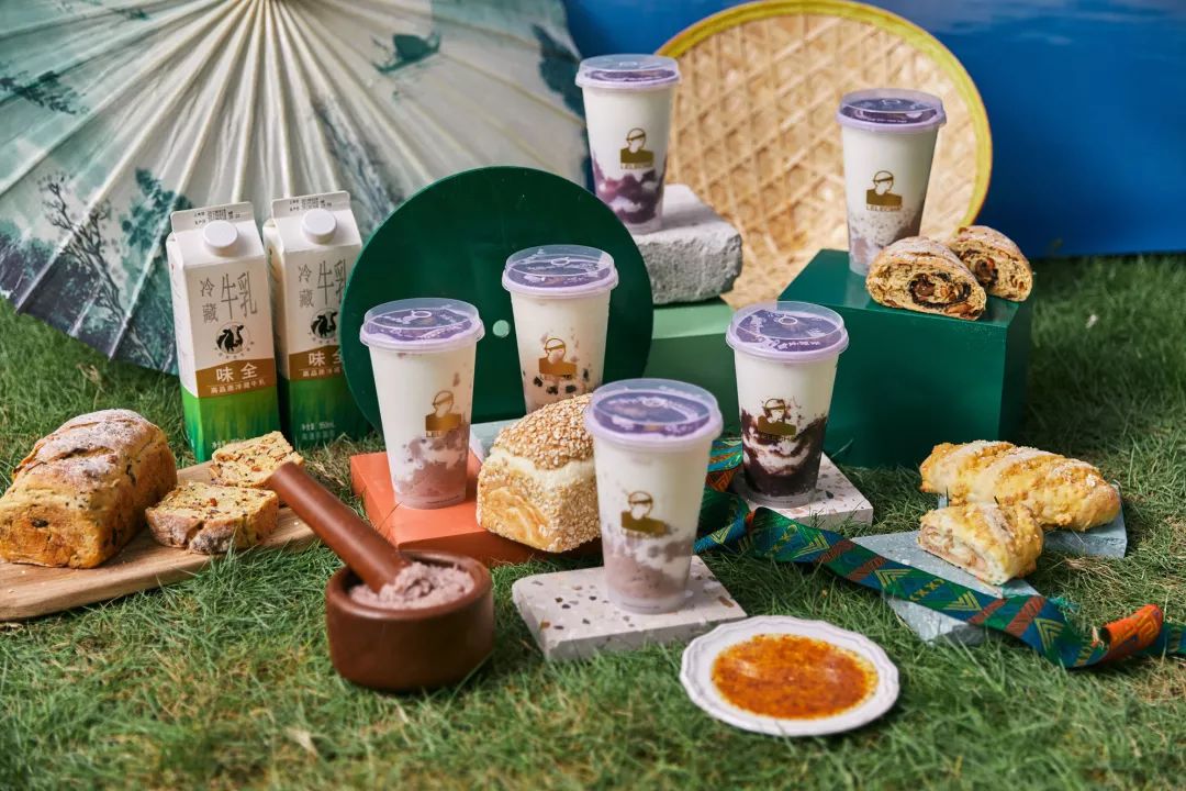 乐乐茶厚芋泥奶茶系列重磅回归搭档味全让你芋霸不能