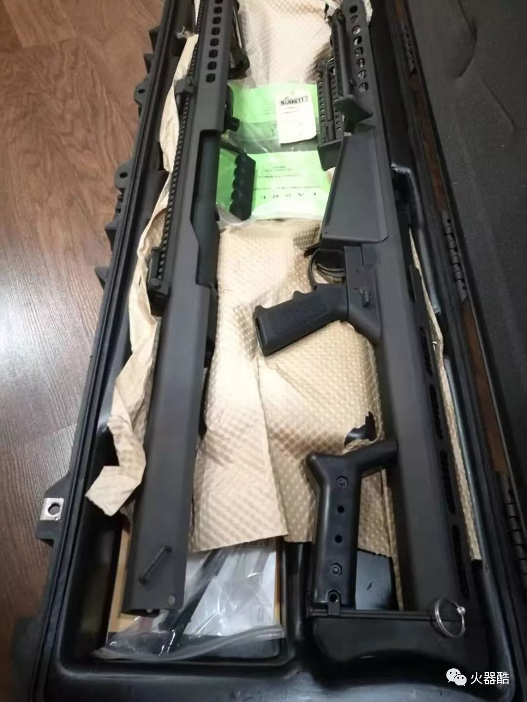 一个人拥有一座武器库是什么感觉北美华人枪械藏家天字一号的部分藏品