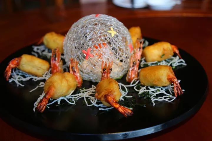 美景与美食相伴期待10月19日的"厨神争霸"!