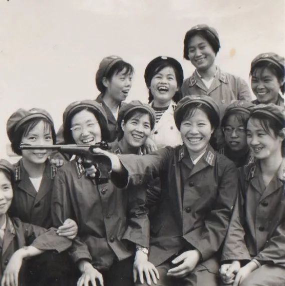 壮丽70年致敬新时代湘女黄屏兰梦回边疆岁月有声