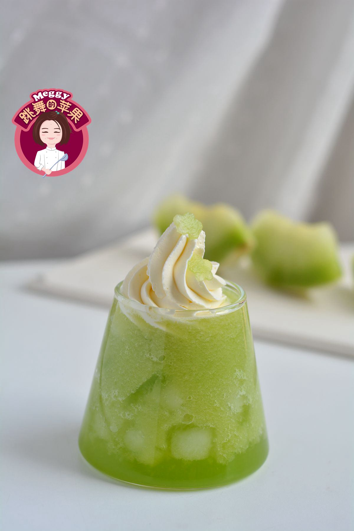 5分钟制作1杯雪顶香瓜饮冰凉解渴痛快2块钱赛过喜茶