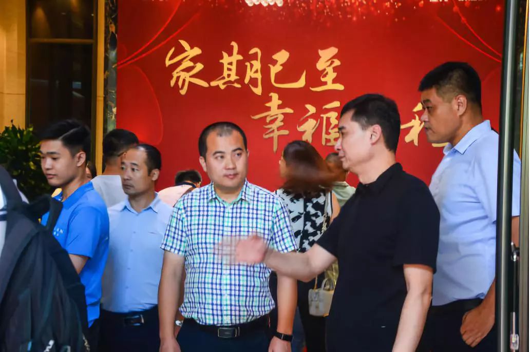 家期已至·幸福启程丨龙光玖珑府盛大交付,美好生活1:1呈现_业主