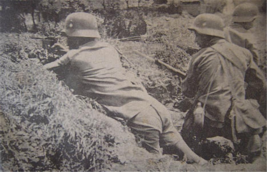 罗店争夺战双方你争我夺不放手日本派出航空母舰来助阵