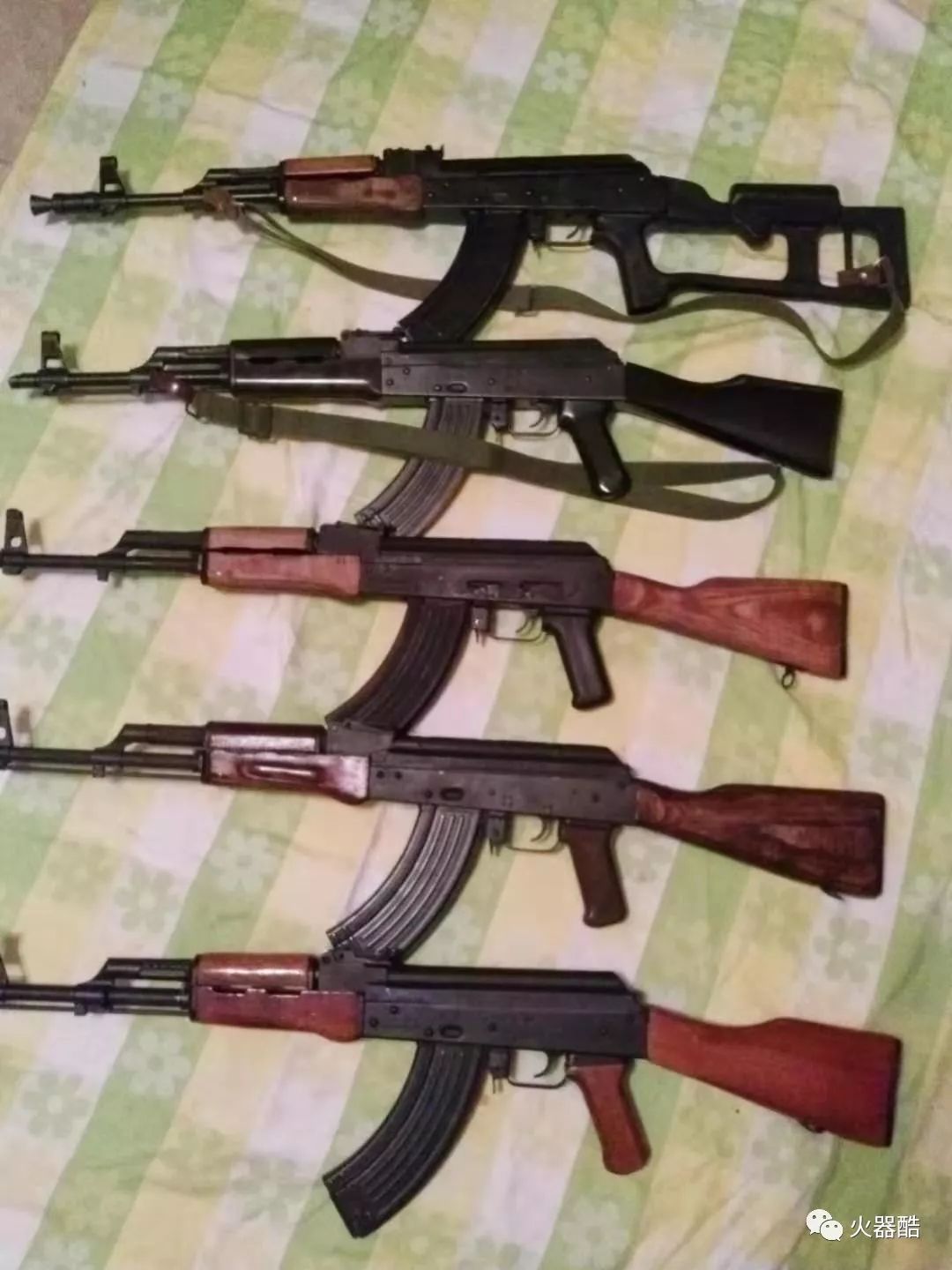 一个人拥有一座武器库是什么感觉北美华人枪械藏家天字一号的部分藏品