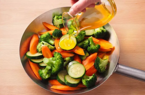 教你亚麻籽油的正确炒菜方法