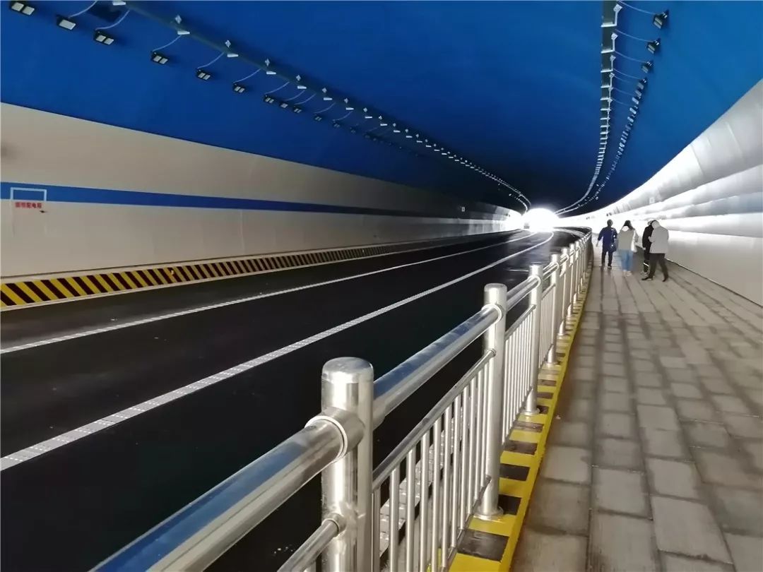 重磅塔山南路荆子山隧道今日通车芝罘福山之间又多一东西要道