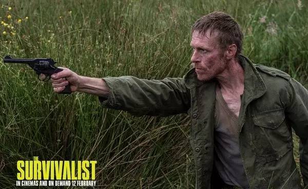 在翠绿的丛林里小心翼翼的展开谋划,算计和猎杀