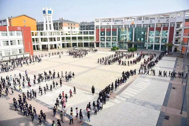 是渣校?還是名校?鄭州小學(xué)到高中升學(xué)全解析(圖12) 是渣校?還是名校?鄭州小學(xué)到高中升學(xué)全解析(圖12)