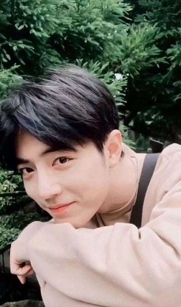 肖战笑容到底有多圈粉?可萌可痞,坏笑的时候超性感!