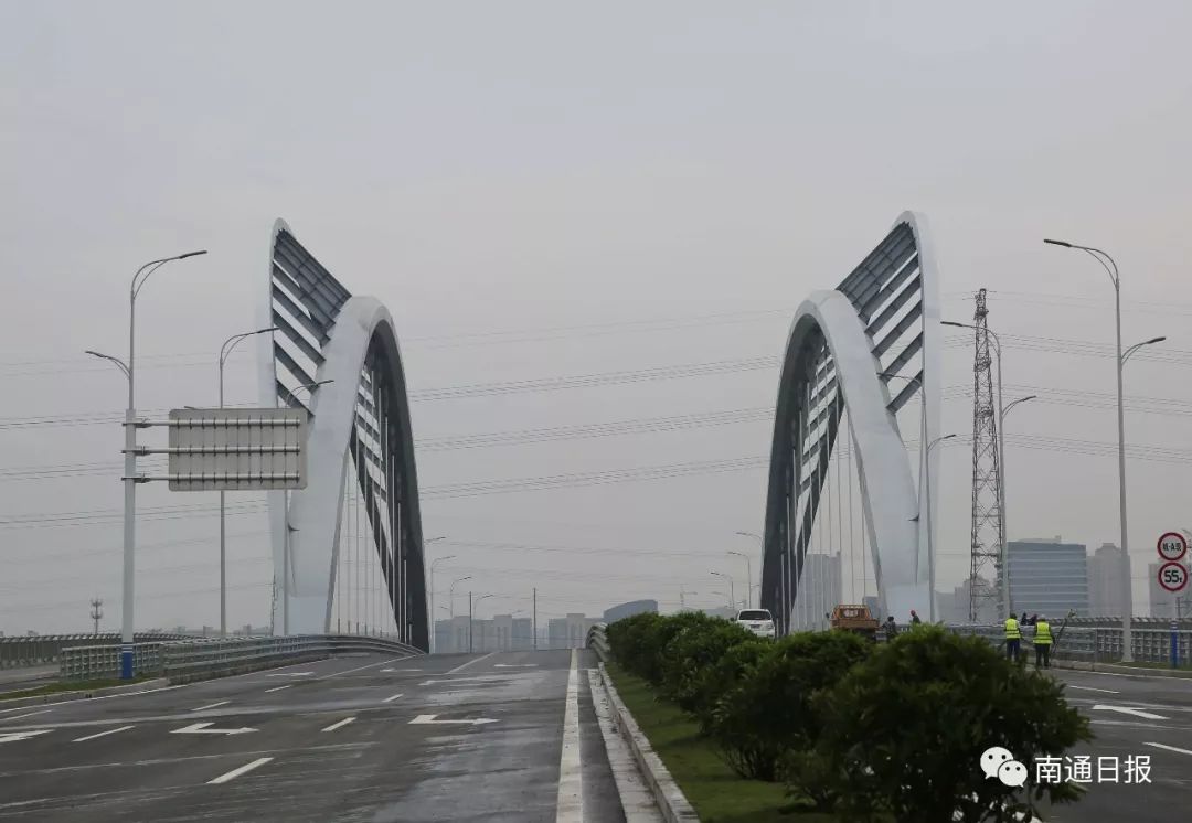 今天通车南通市区跨通吕运河再添一座景观大桥