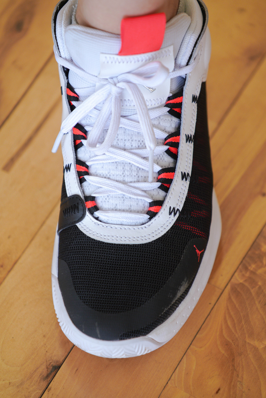 jumpman2020实战速报低价好使不耐用