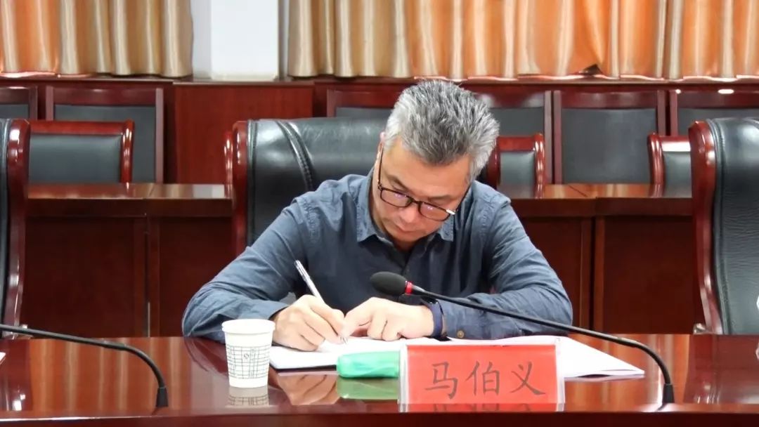 不忘初心牢记使命获嘉县委理论学习中心组举行不忘初心牢记使命主题