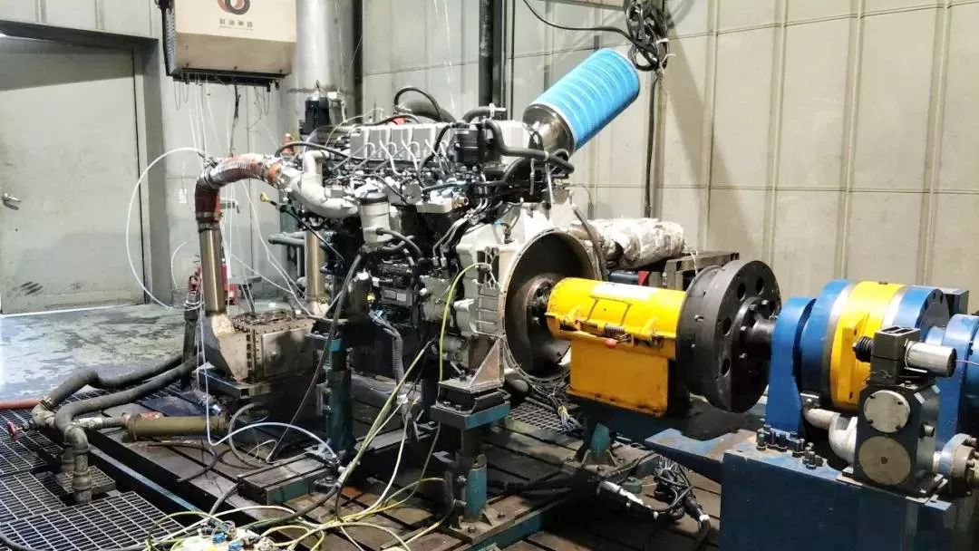 国内首台国六重型柴油发动机无故障通过排放耐久性试验