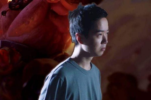 肖旺,在比赛中所使用的的id是godlike,而神超这个名字就是他个人账号