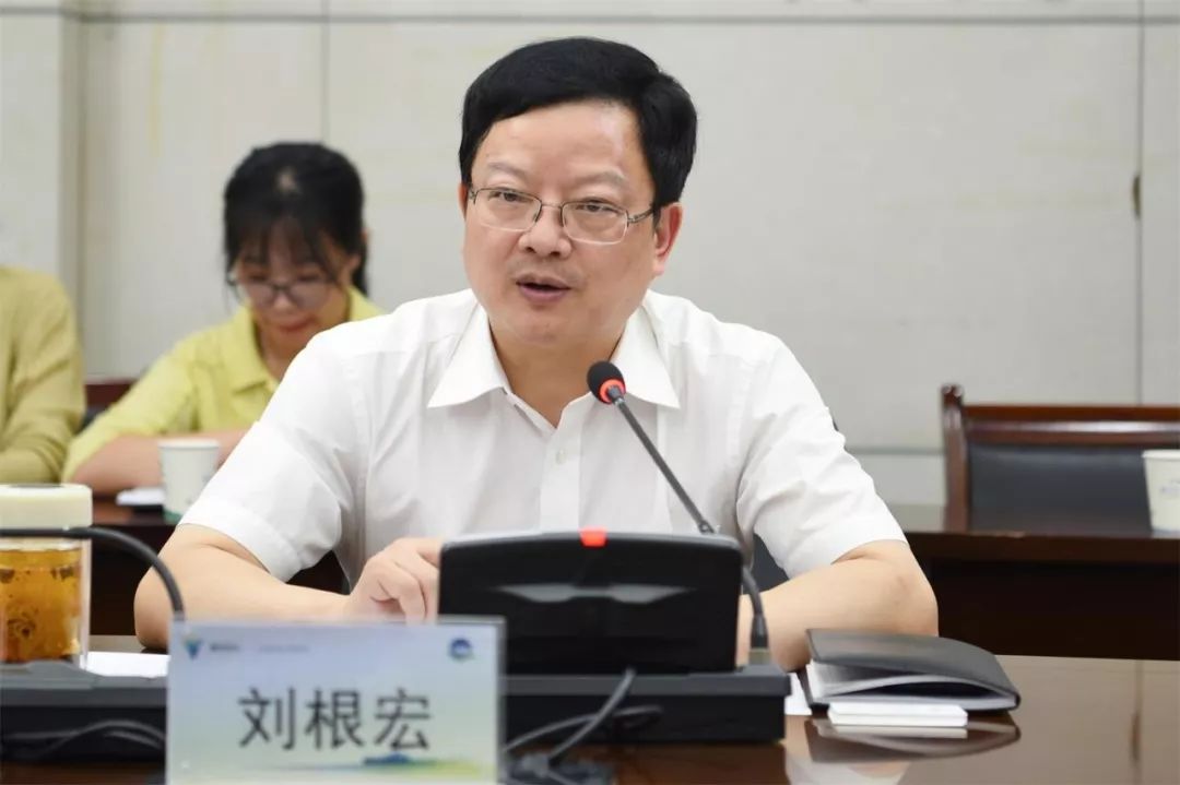 吴国升来区督查调研主题教育开展情况时强调在实字上下功夫推动主题