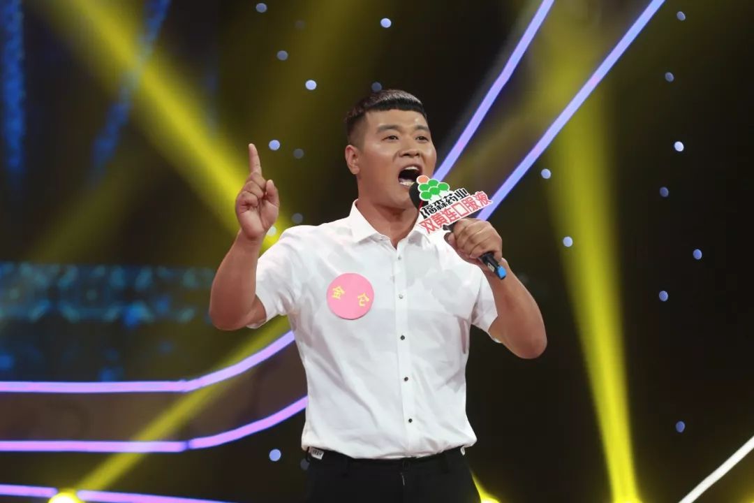 靠着这个秘密武器这位驻村书记很接地气儿