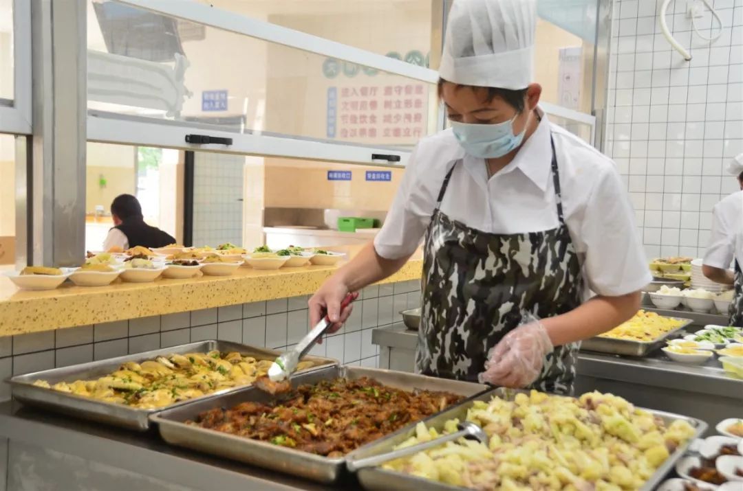 营造家的温馨昆山公交集团完成所有员工食堂标准化改造