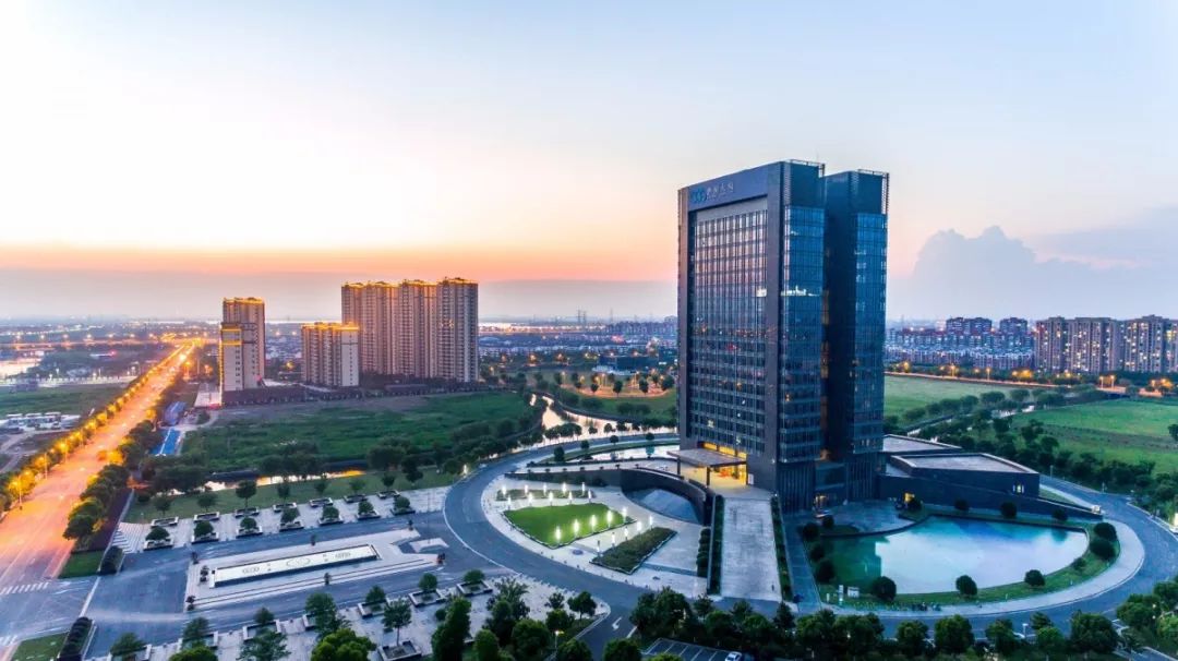 今天,"龙"腾漕湖!