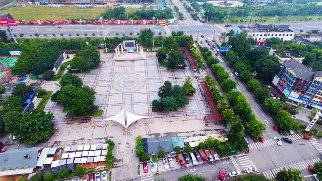 邛崃高质量发展新篇章建设美丽宜居羊安现代产业新城羊安镇一直在努力