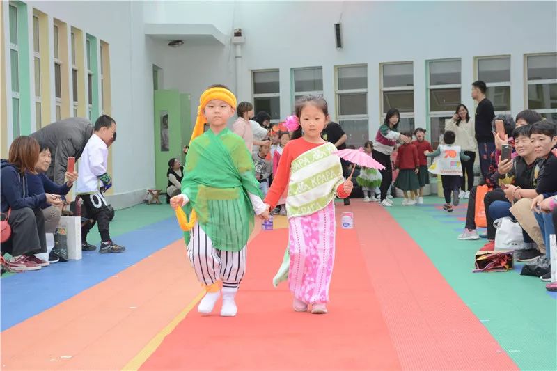 最炫民族风秀出爱国style临朐县实验幼儿园我爱我的祖国民族时装秀