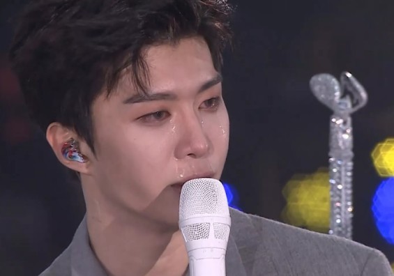 原创百分之九成团18个月举办解散演唱会网友调侃最短合体组合