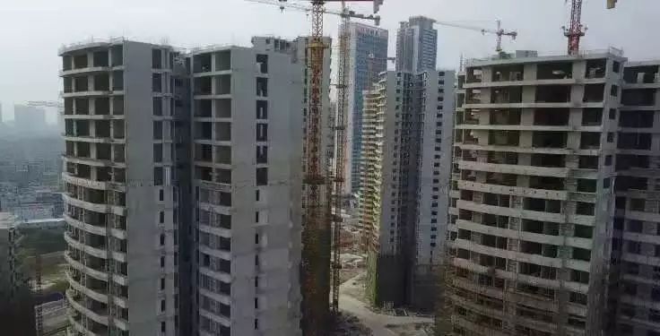 广安规范房地产市场秩序重点整治延迟办证烂尾楼乱象