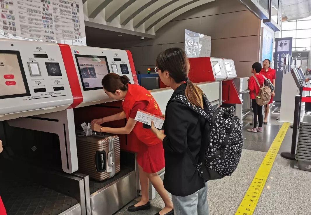 主题教育进行时鄂尔多斯机场地面服务部提升服务质量再上新台阶