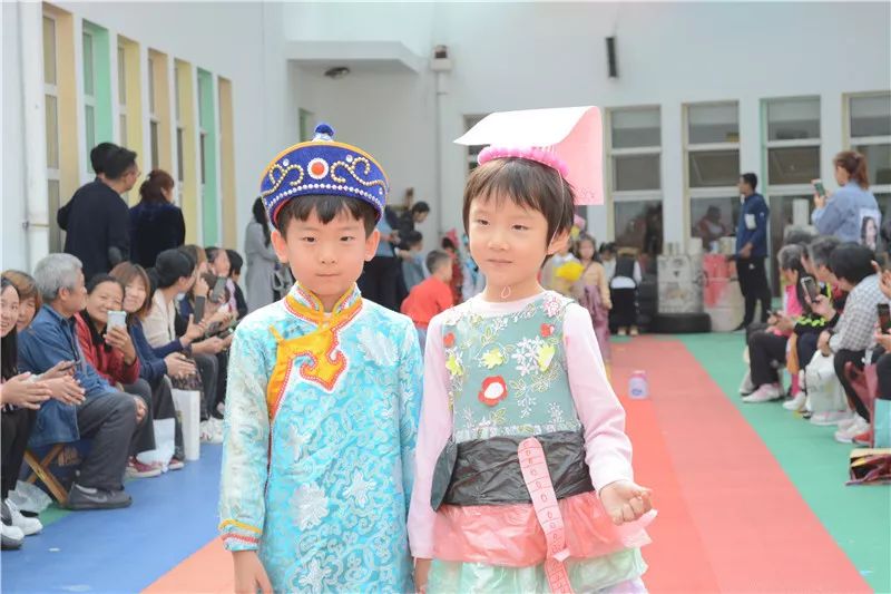 最炫民族风秀出爱国style临朐县实验幼儿园我爱我的祖国民族时装秀