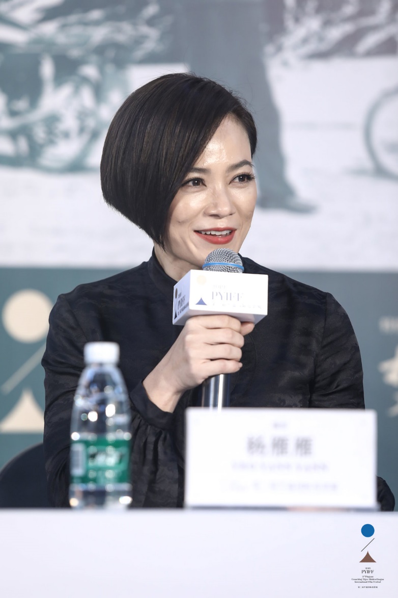 女主角杨雁雁谈起与男主角许家乐合作的感触时大赞他的演员天赋,也