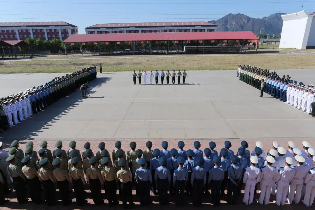 请祖国检阅孙虎我在阅兵村的日子