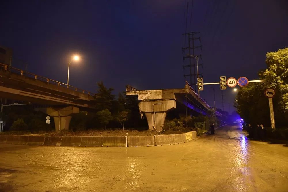 無錫高架橋側翻事發現場地面道路通車這裡還有你不知道的救援細節