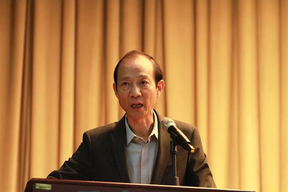 院董事长讲话董事长任万钧对学校在人才培养方面取得的成绩表示肯定